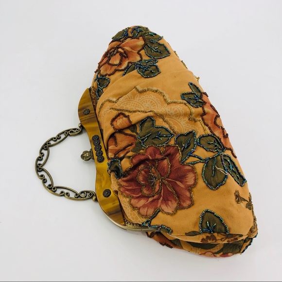 Vintage Floral Beaded Handbag - Picture 3 of 7